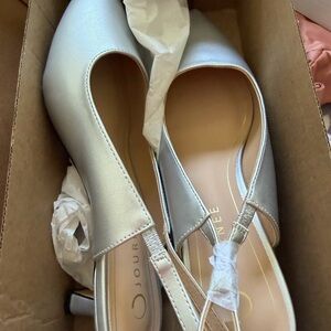 Journee Collection Silver Women's Slingback Heels